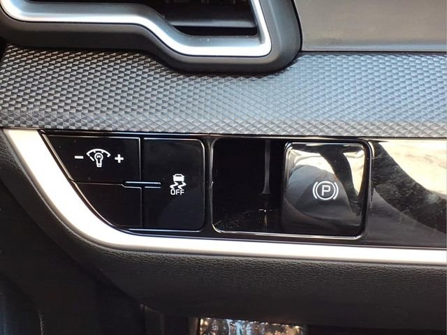 Used 2025 Kia Sportage LX AWD/4WD image 17