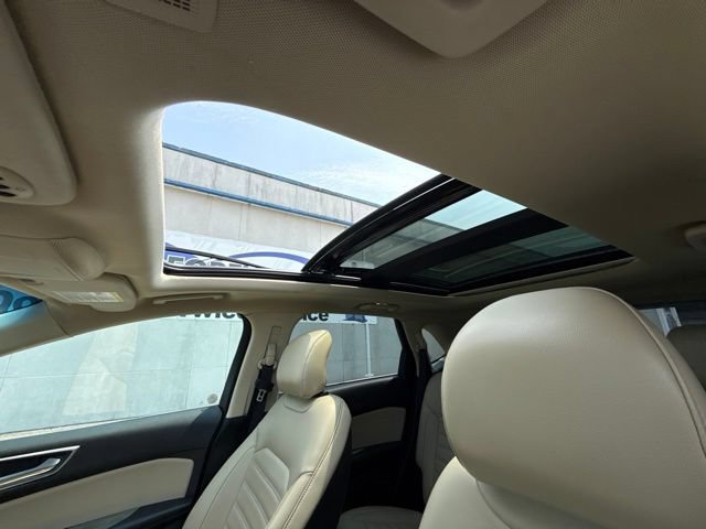 Used 2019 Ford Edge SEL w/ Equipment Group 201A AWD/4WD image 16