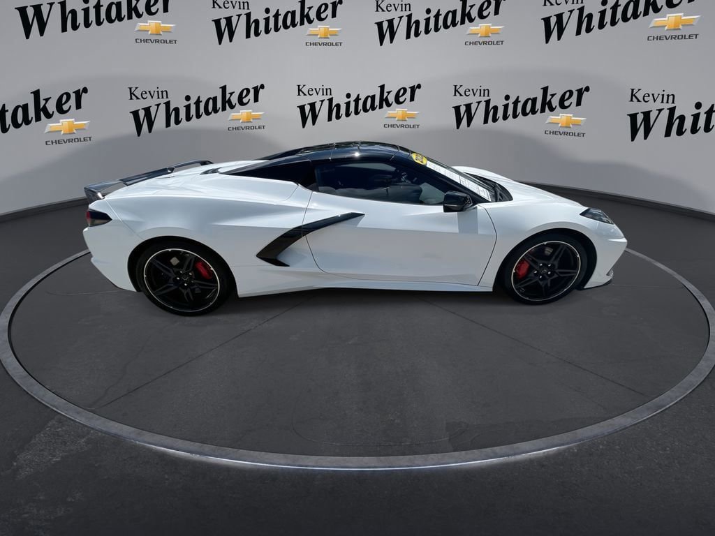 Used 2023 Chevrolet Corvette Stingray Premium Conv w/ Z51 Performance Package RWD image 9