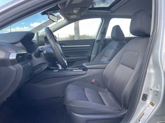 Used 2023 Nissan Altima 2.5 SV w/ SV Premium Package image 18