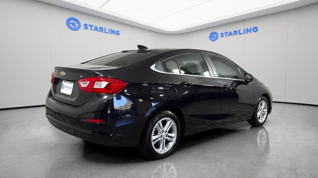 Used 2017 Chevrolet Cruze LT w/ Convenience Package FWD image 8