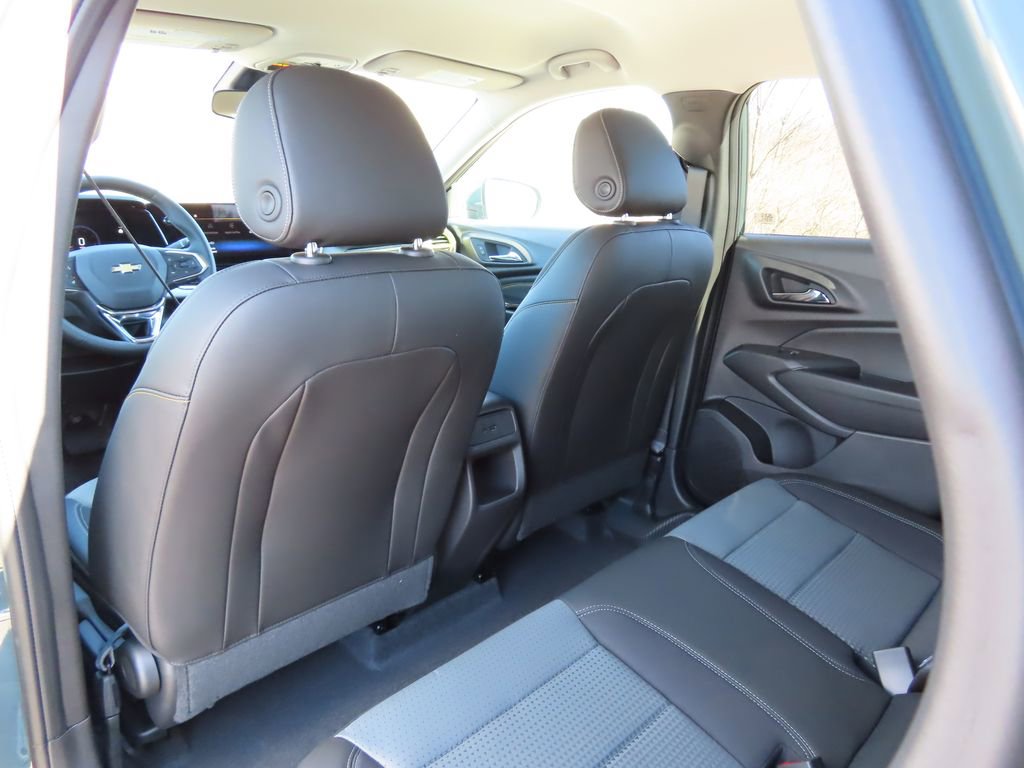 New 2026 Chevrolet Trax LT w/ Driver Confidence Package FWD image 22