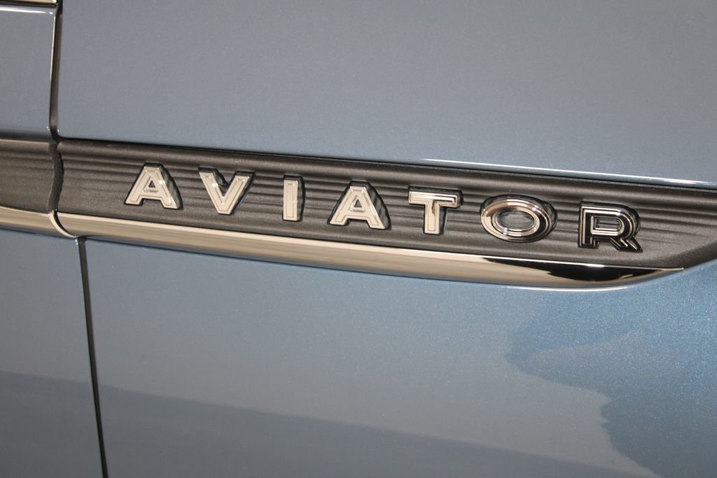 New 2026 Lincoln Aviator 2WD image 11