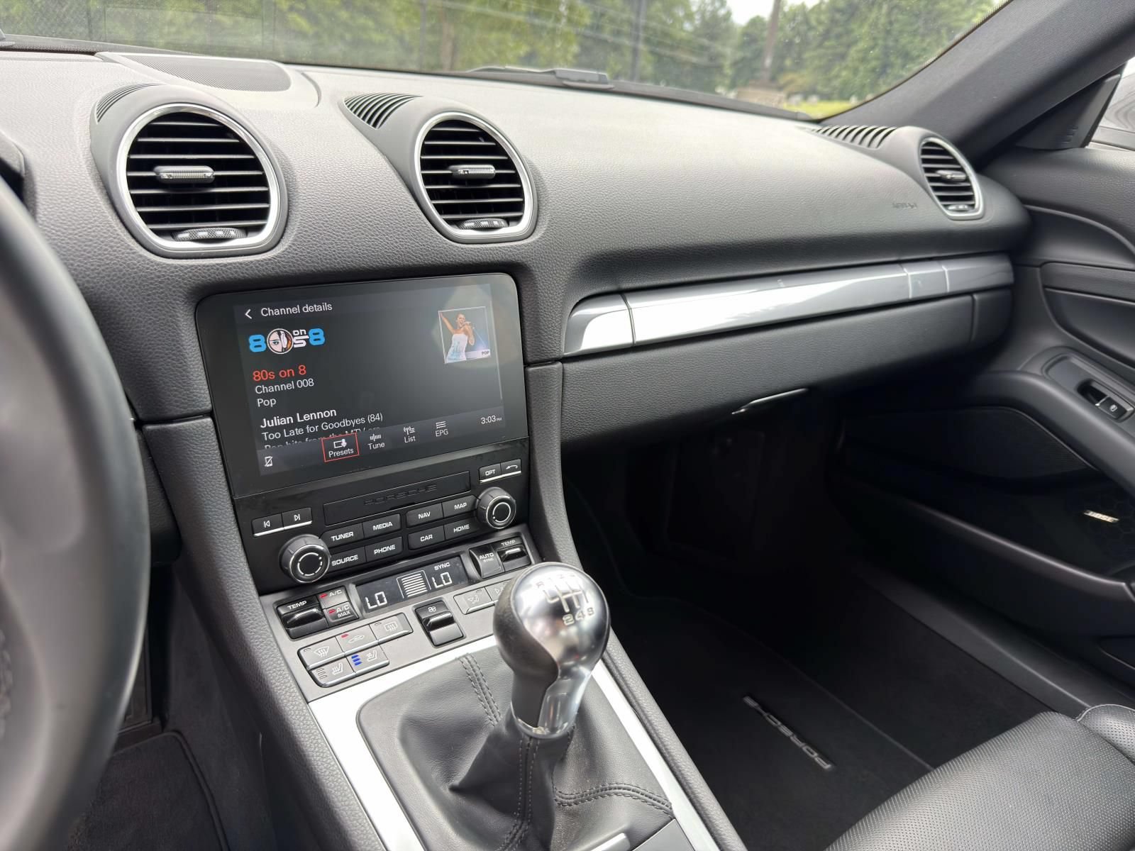 Used 2024 Porsche 718 Cayman RWD image 25