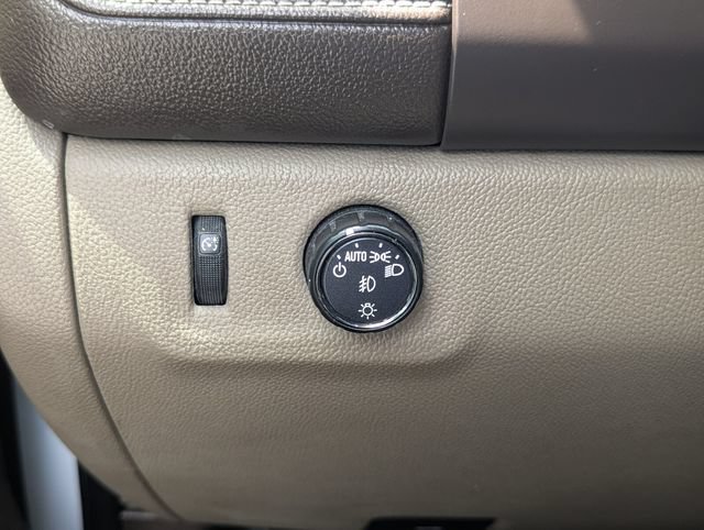 Used 2016 GMC Canyon SLT w/ Driver Alert Package RWD image 13