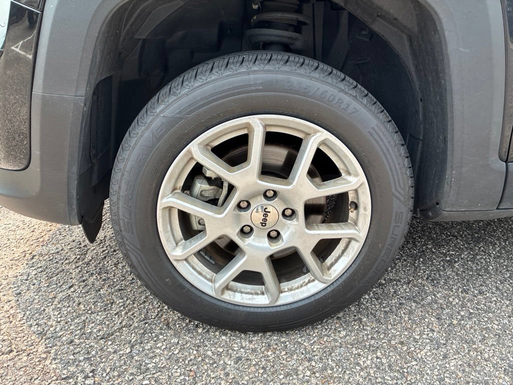 Used 2023 Jeep Renegade Latitude AWD/4WD image 10