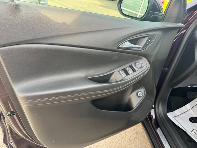 Used 2020 Buick Encore GX Select AWD/4WD image 8