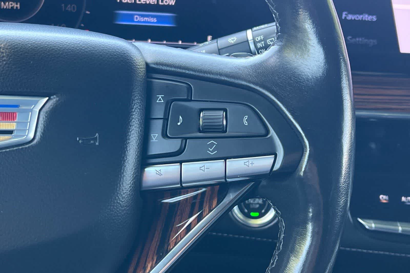 Used 2022 Cadillac Escalade ESV Luxury AWD/4WD image 33