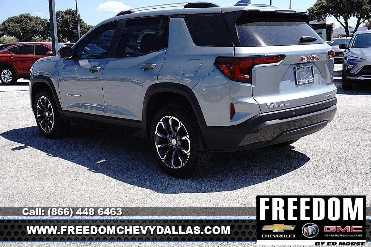 New 2026 GMC Terrain Elevation FWD image 5