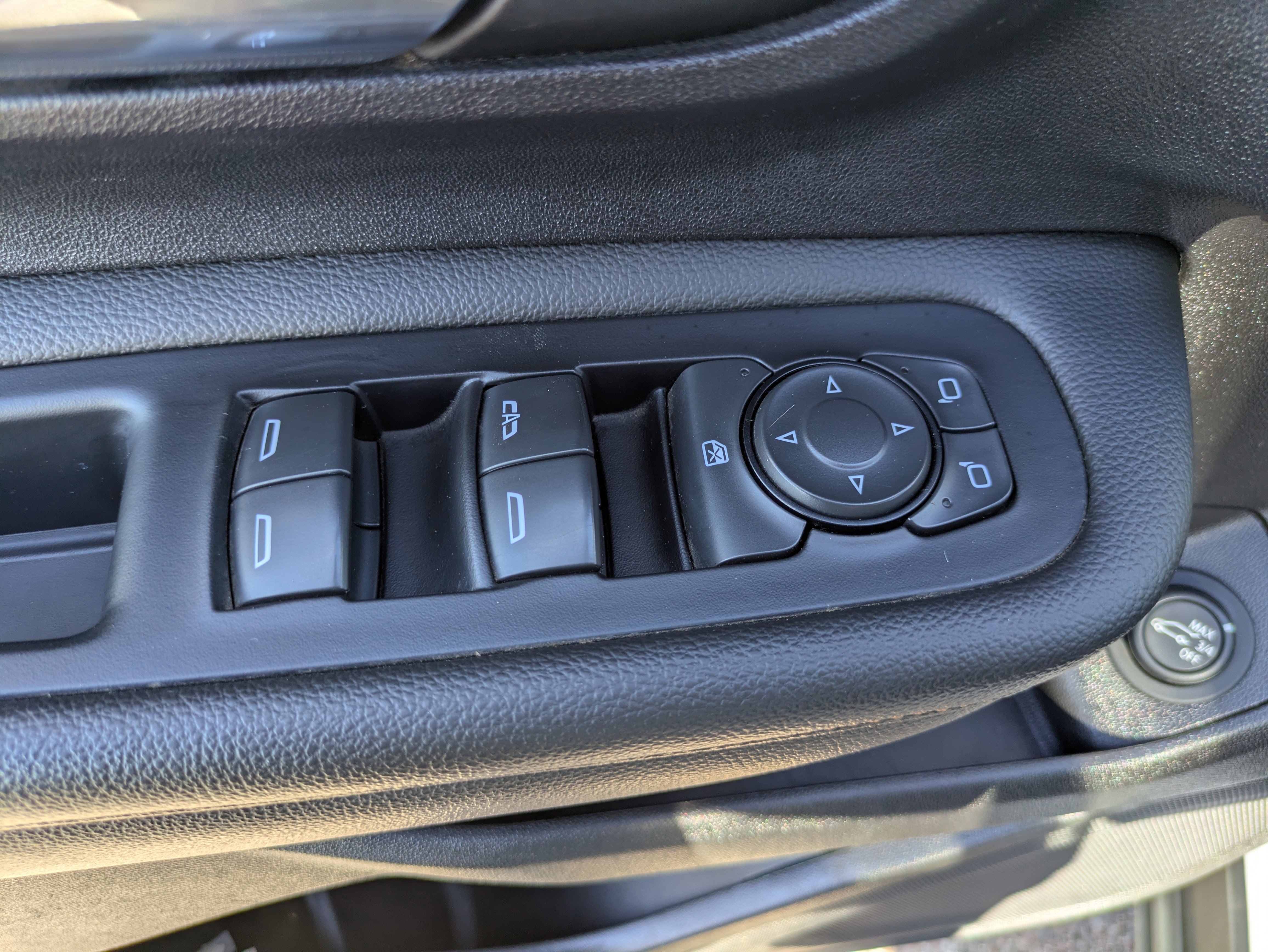 Used 2021 GMC Terrain SLT image 19