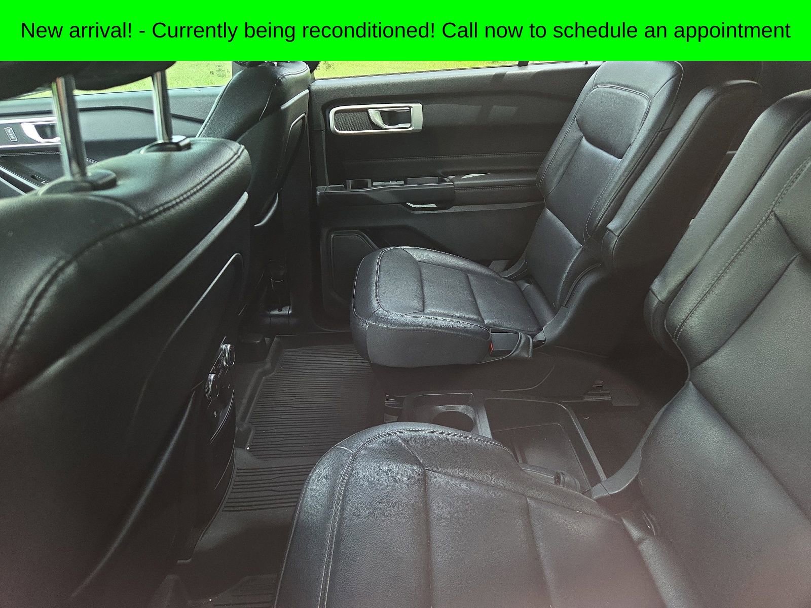 Used 2020 Ford Explorer XLT w/ Equipment Group 202A AWD/4WD image 6