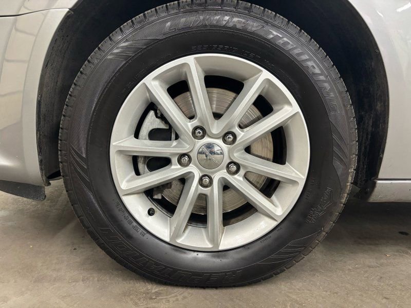 Used 2014 Dodge Grand Caravan SXT w/ Rear Park Assist Package image 21