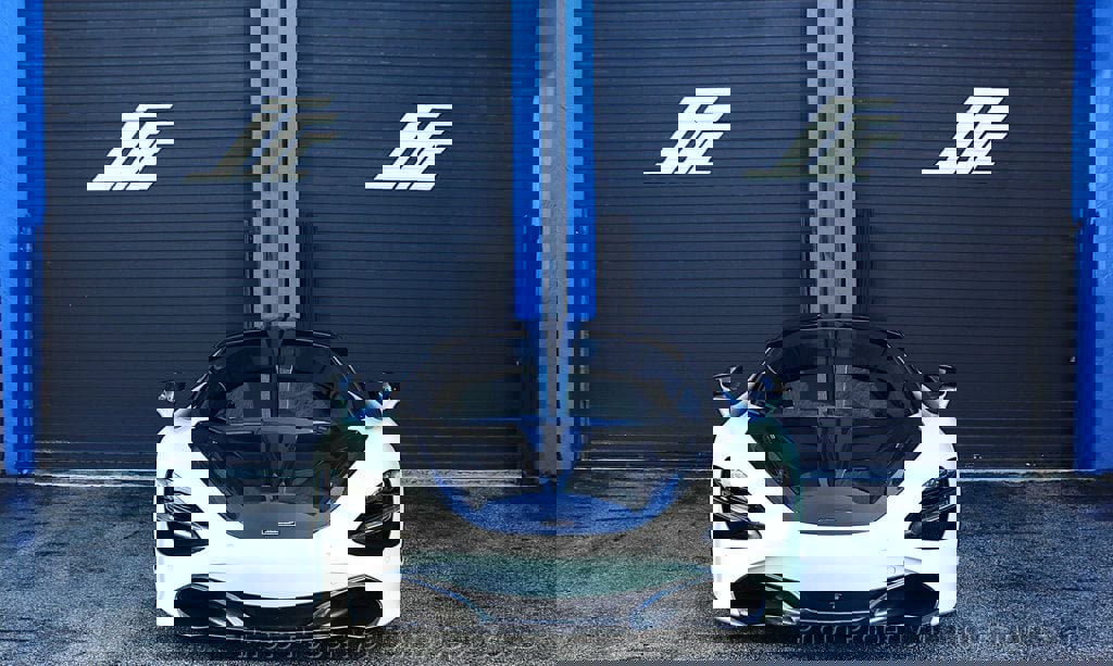 Used 2018 McLaren 720S Luxury RWD image 12