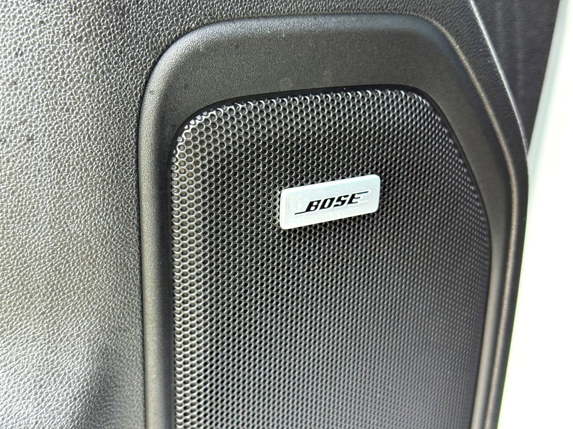 Used 2022 Chevrolet Silverado 2500 High Country w/ Z71 Off-Road Package image 15