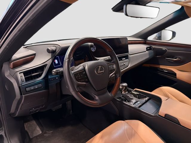 Used 2023 Lexus ES 300h Ultra Luxury image 7