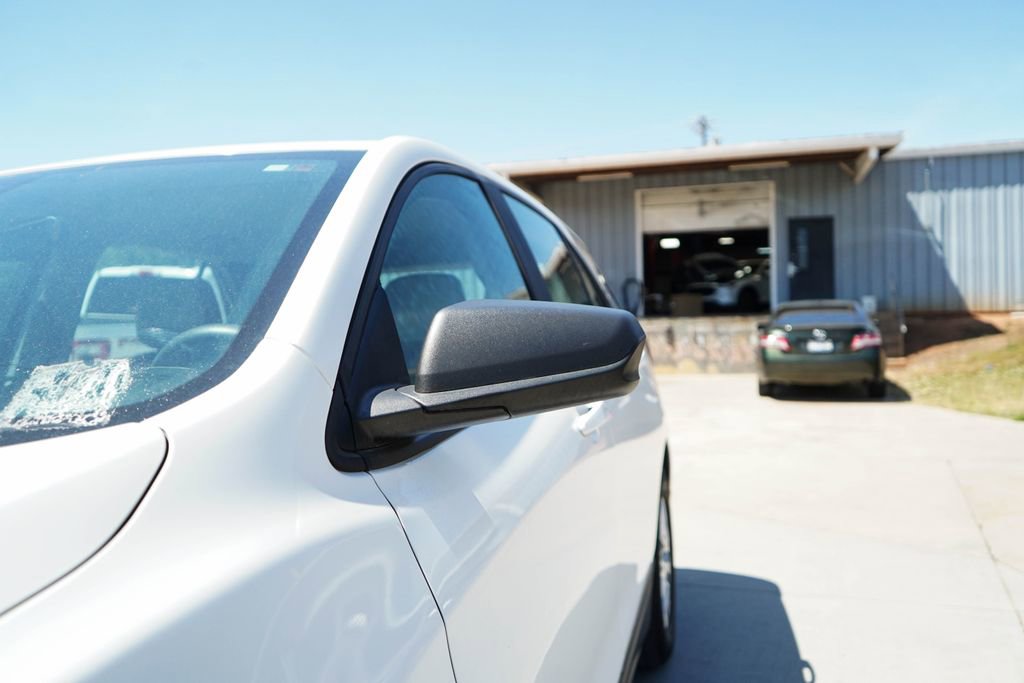 Used 2022 Chevrolet Equinox LS FWD image 22