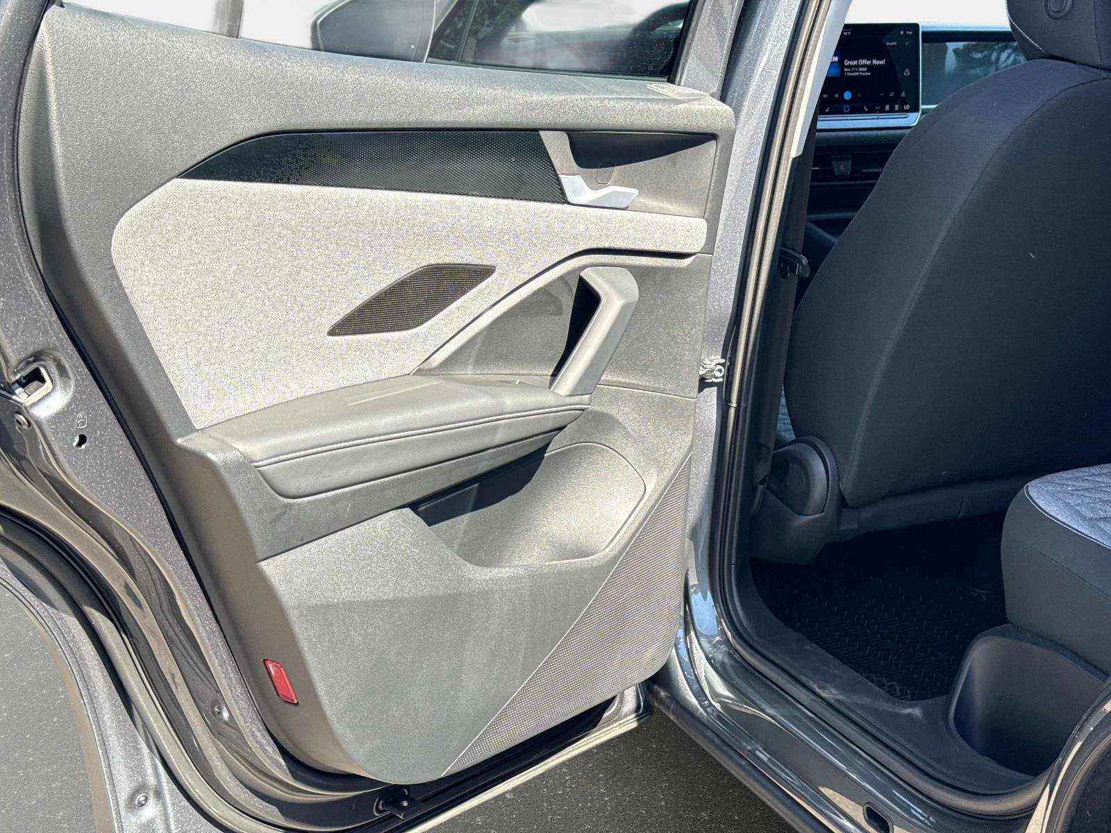 Certified 2025 Volkswagen Tiguan S FWD image 12