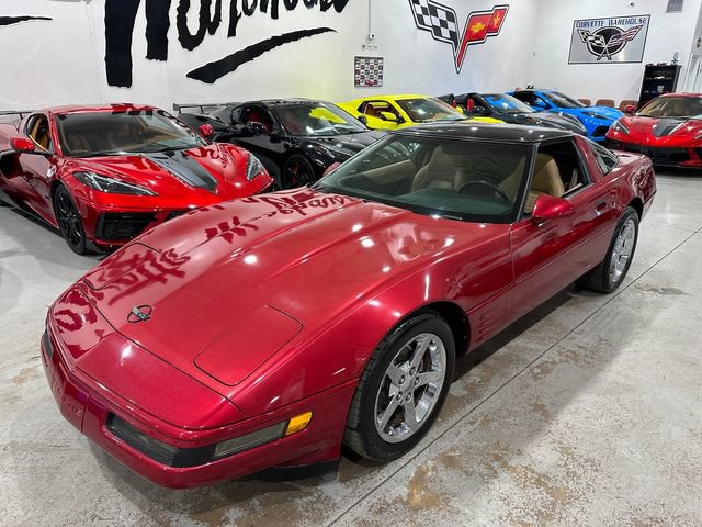 Used 1994 Chevrolet Corvette Coupe RWD image 19