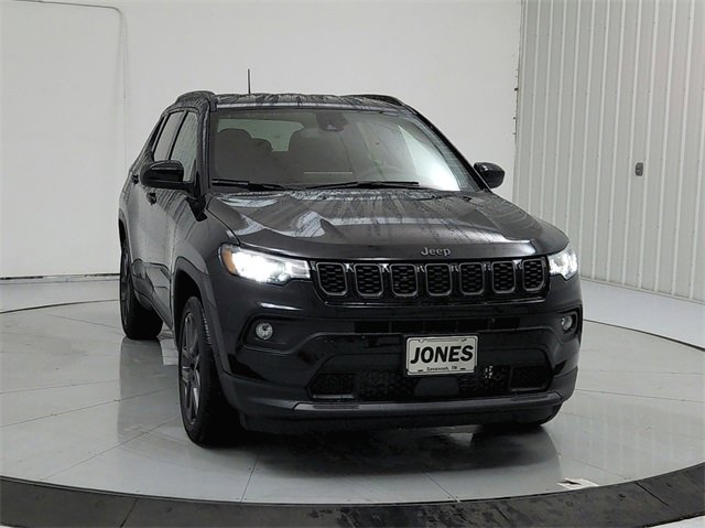 New 2026 Jeep Compass Latitude image 2