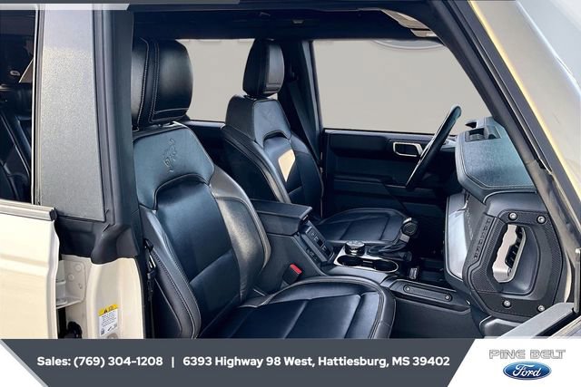 Used 2025 Ford Bronco Outer Banks image 6