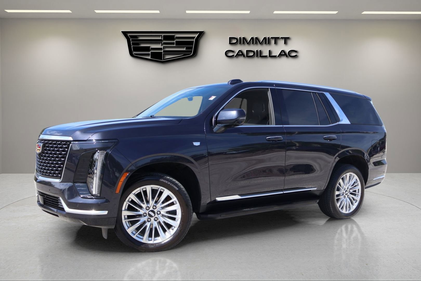 Certified 2025 Cadillac Escalade Premium Luxury AWD/4WD image 1