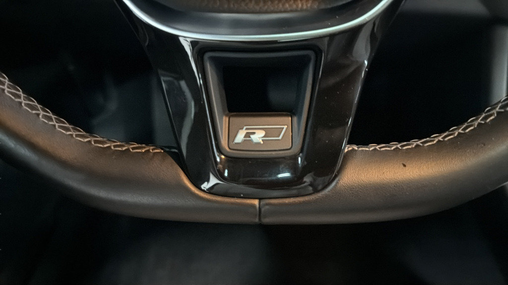Used 2019 Volkswagen Jetta R-Line FWD image 35
