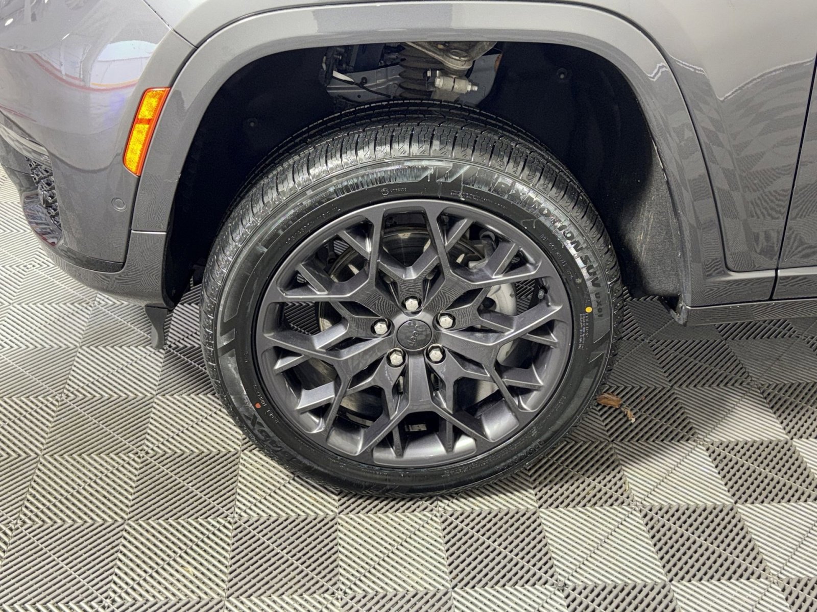 Used 2023 Jeep Grand Cherokee L Summit image 12