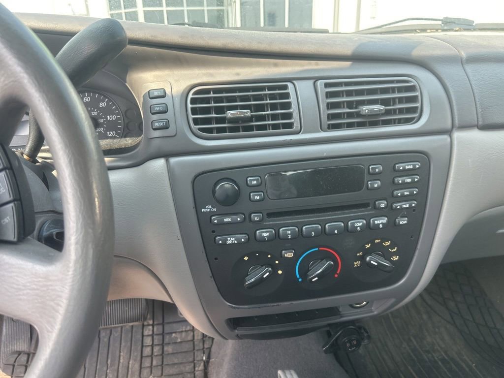 Used 2005 Ford Taurus SE image 19