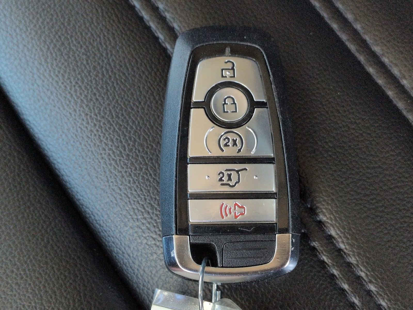 Certified 2024 Ford Edge SEL w/ Convenience Package image 39