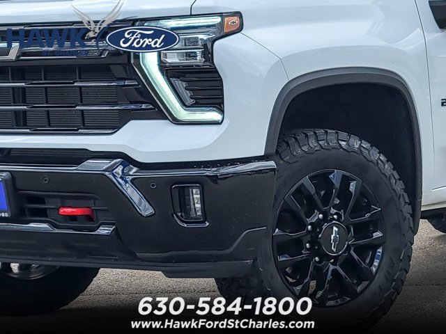 Used 2025 Chevrolet Silverado 2500 LT w/ Trail Boss Package AWD/4WD image 3
