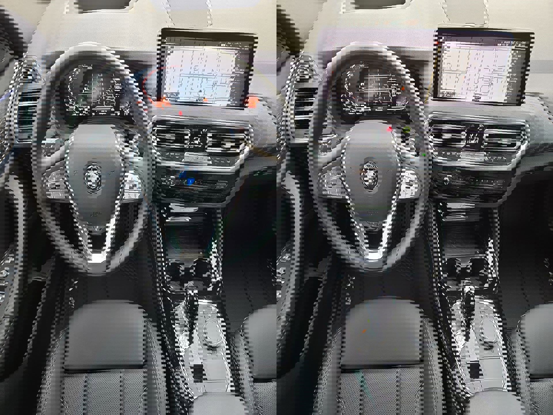 Certified 2025 BMW X4 xDrive30i image 14