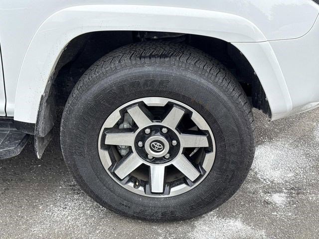Used 2024 Toyota 4Runner TRD Off-Road Premium image 7