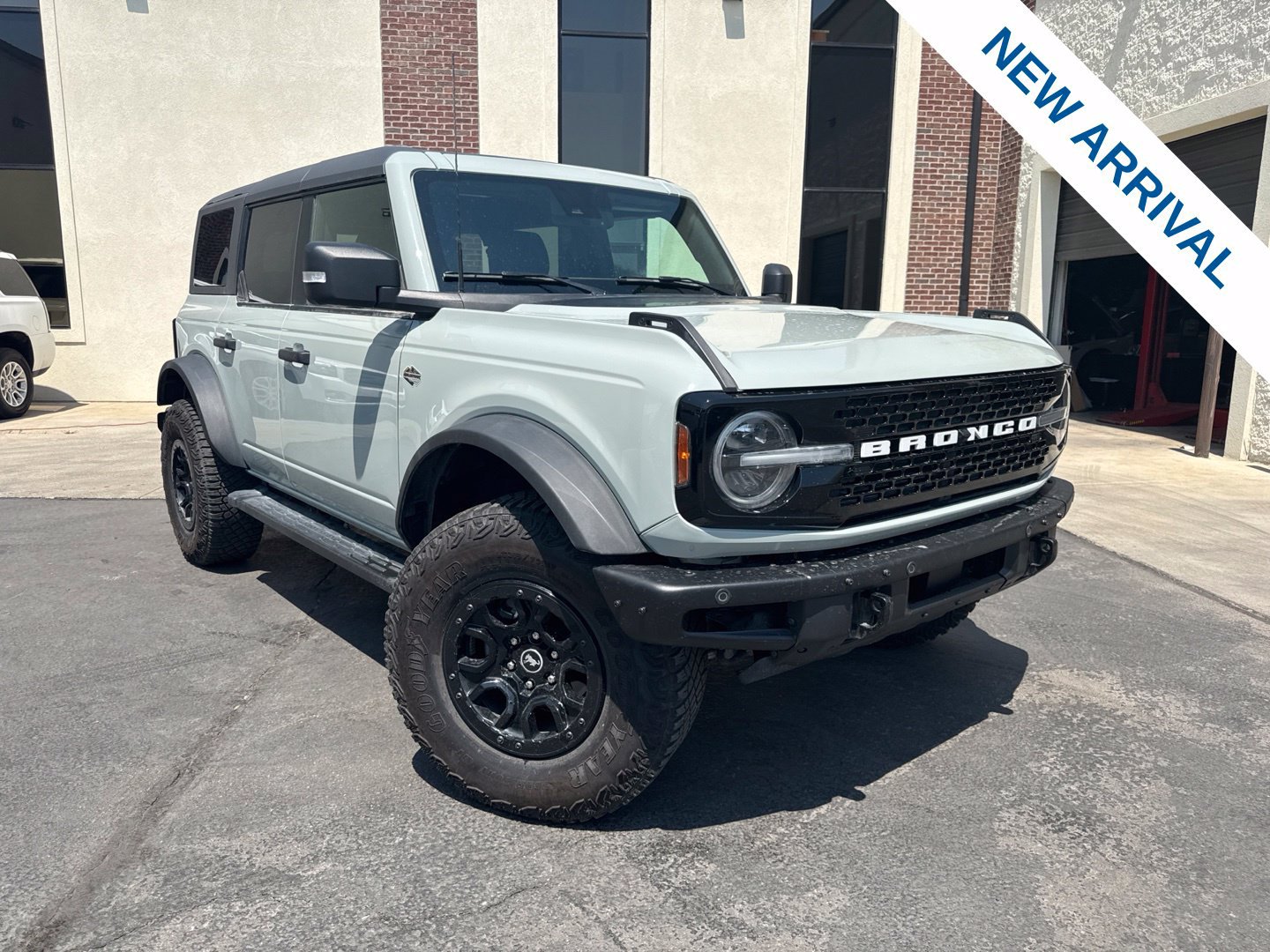 Used 2024 Ford Bronco Wildtrak AWD/4WD image 1