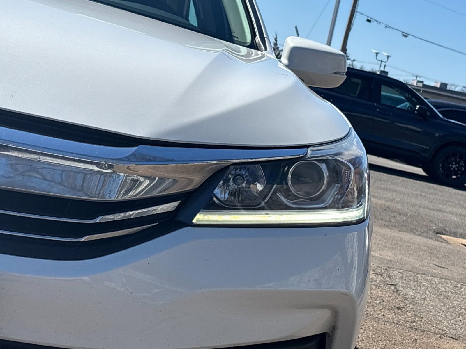 Used 2017 Honda Accord EX image 28