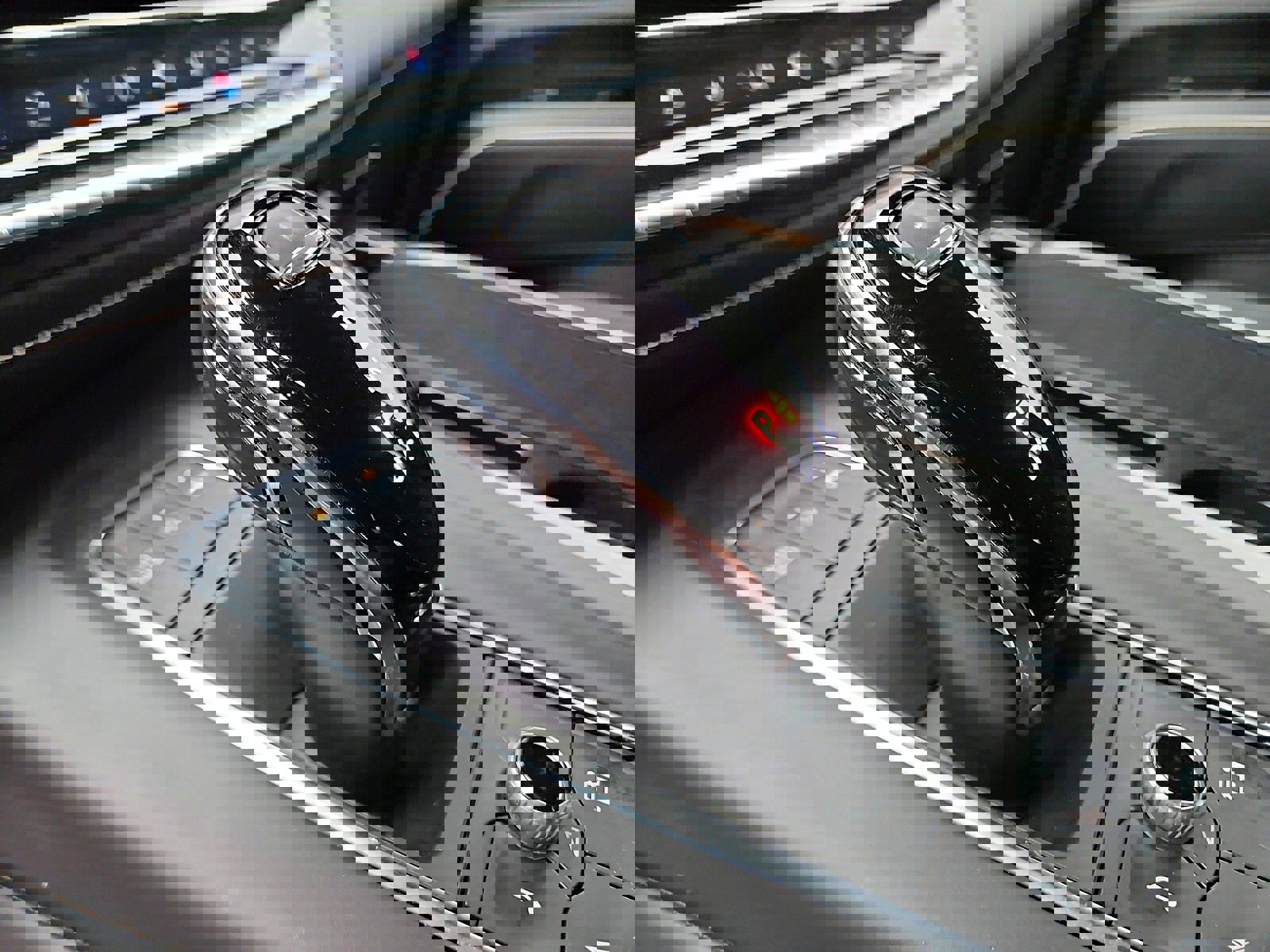 Certified 2024 Cadillac Escalade Premium Luxury Platinum w/ Heavy-Duty Trailer Package AWD/4WD image 22