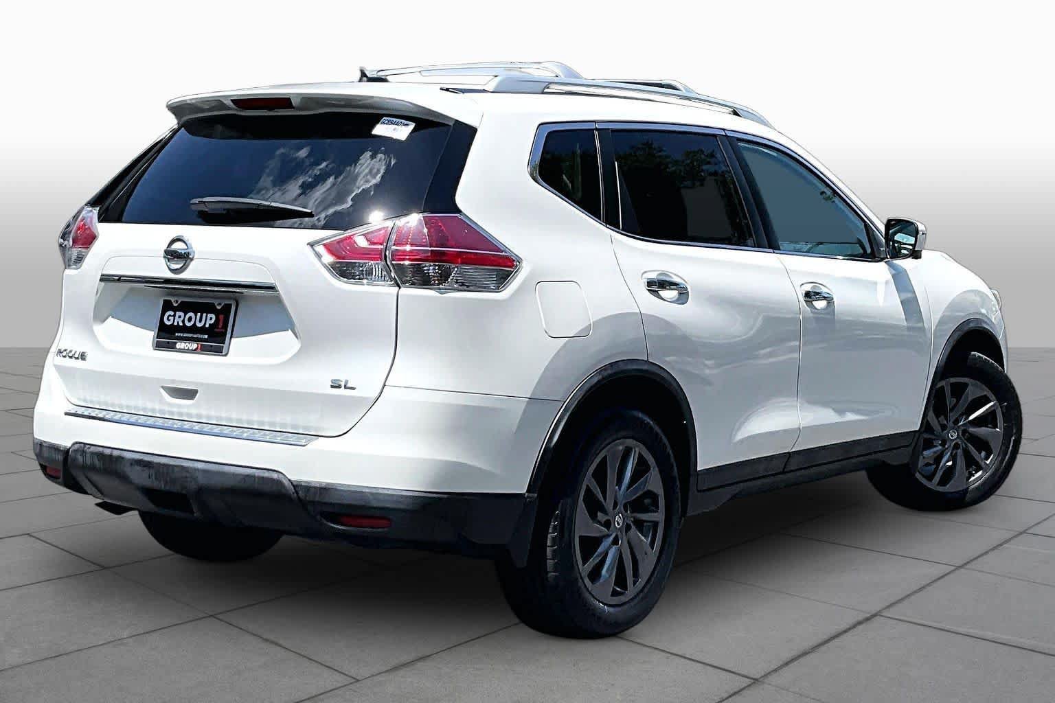 Used 2016 Nissan Rogue SL w/ SL Premium Package FWD image 13
