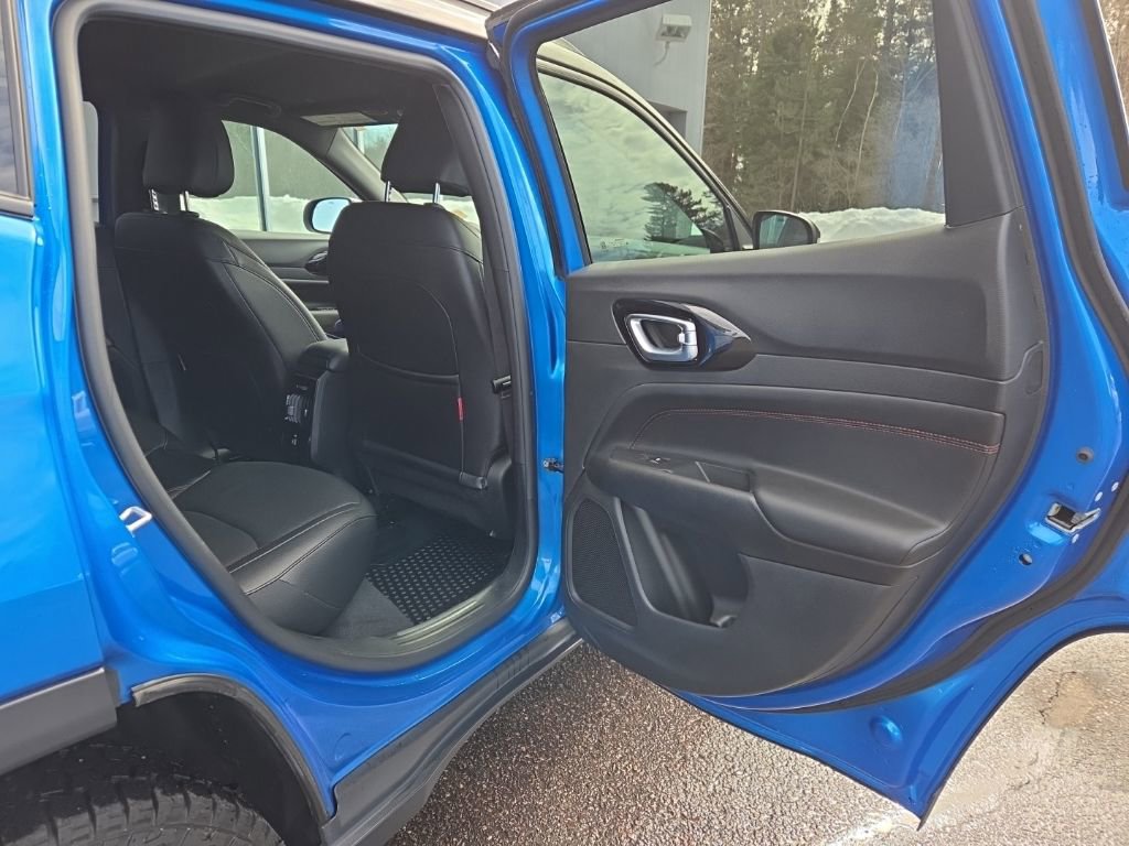 Used 2024 Jeep Compass Trailhawk w/ Trailhawk Elite Group image 29