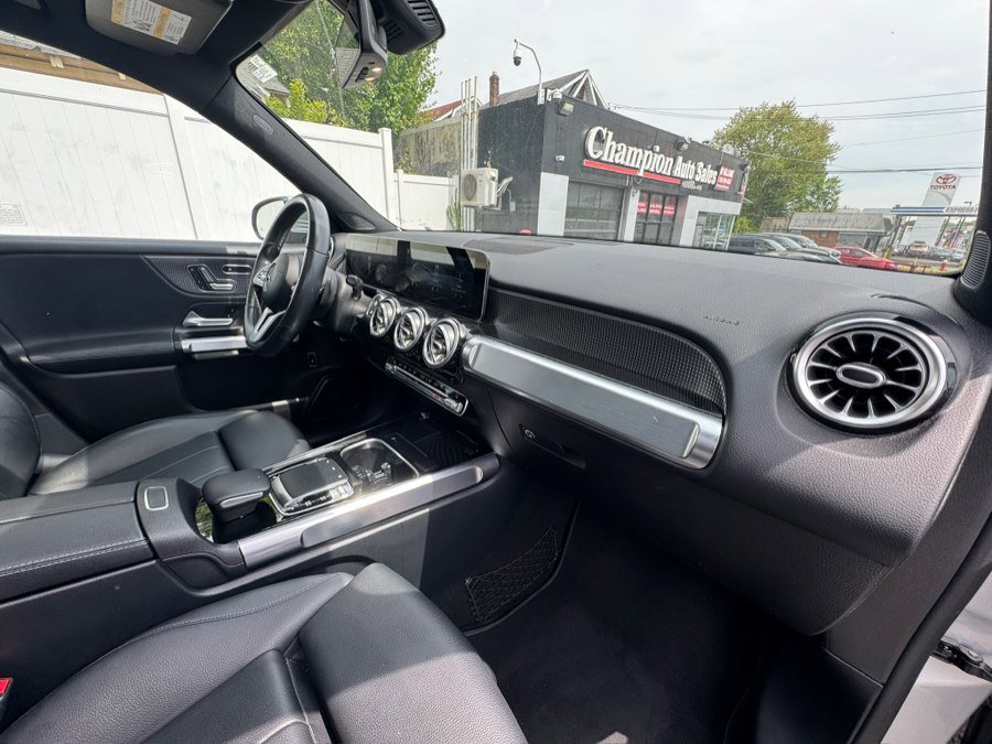 Used 2020 Mercedes-Benz GLB 250 4MATIC image 44