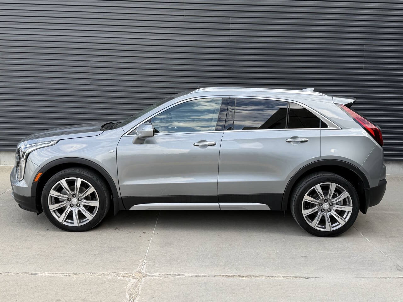 Used 2023 Cadillac XT4 Premium Luxury AWD/4WD image 9