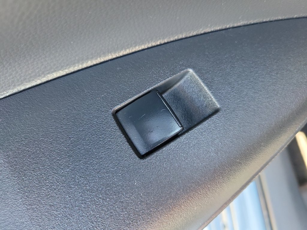 Used 2025 Toyota Corolla LE w/ LE Premium Package FWD image 17