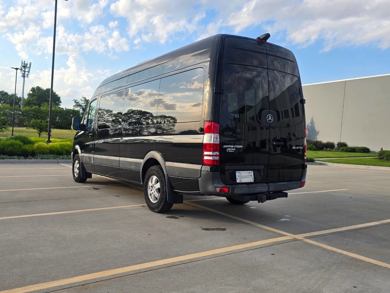Used 2014 Mercedes-Benz Sprinter 2500 image 8