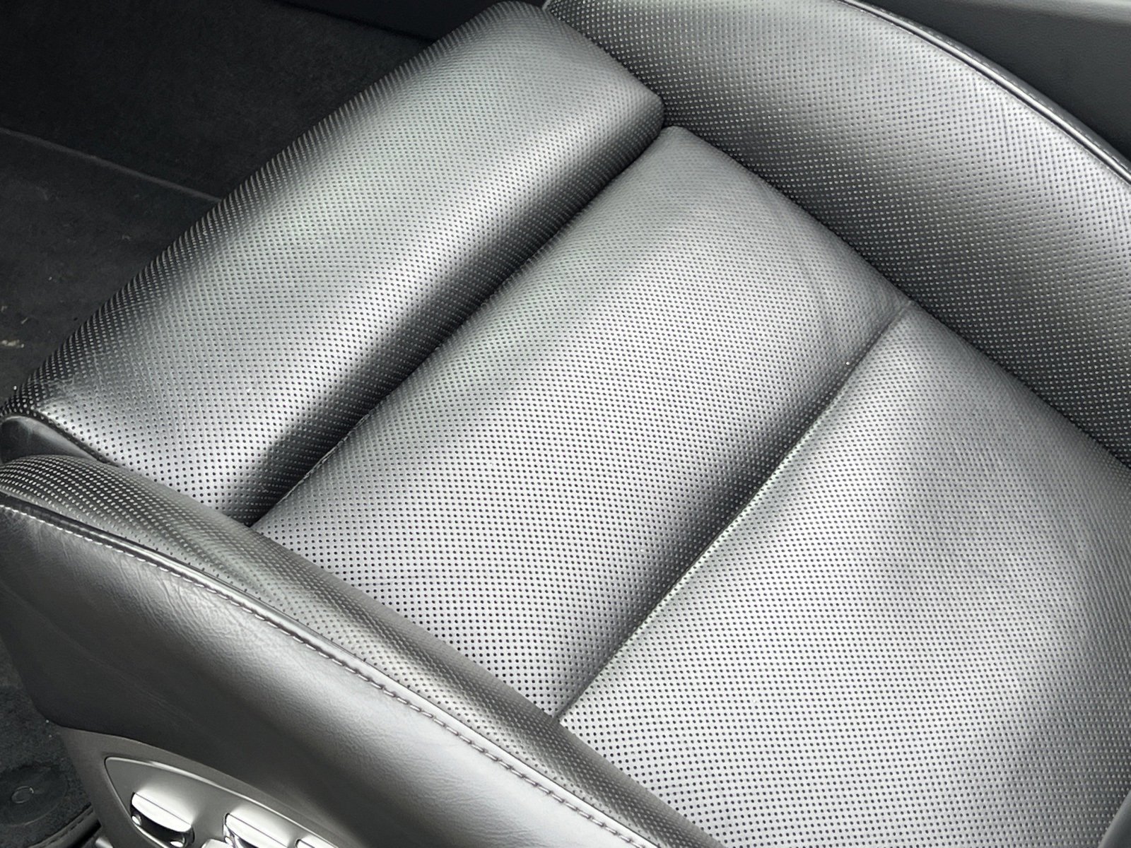 Certified 2019 Porsche 911 Turbo S image 32