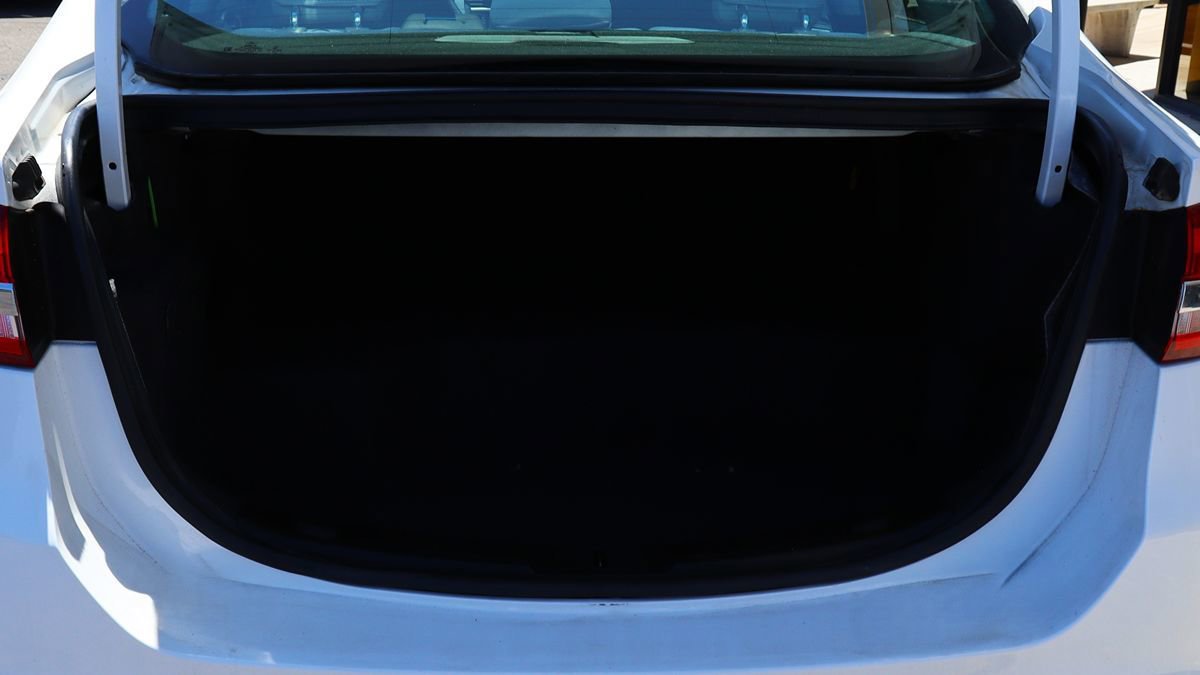 Used 2018 Ford Fusion S FWD image 24