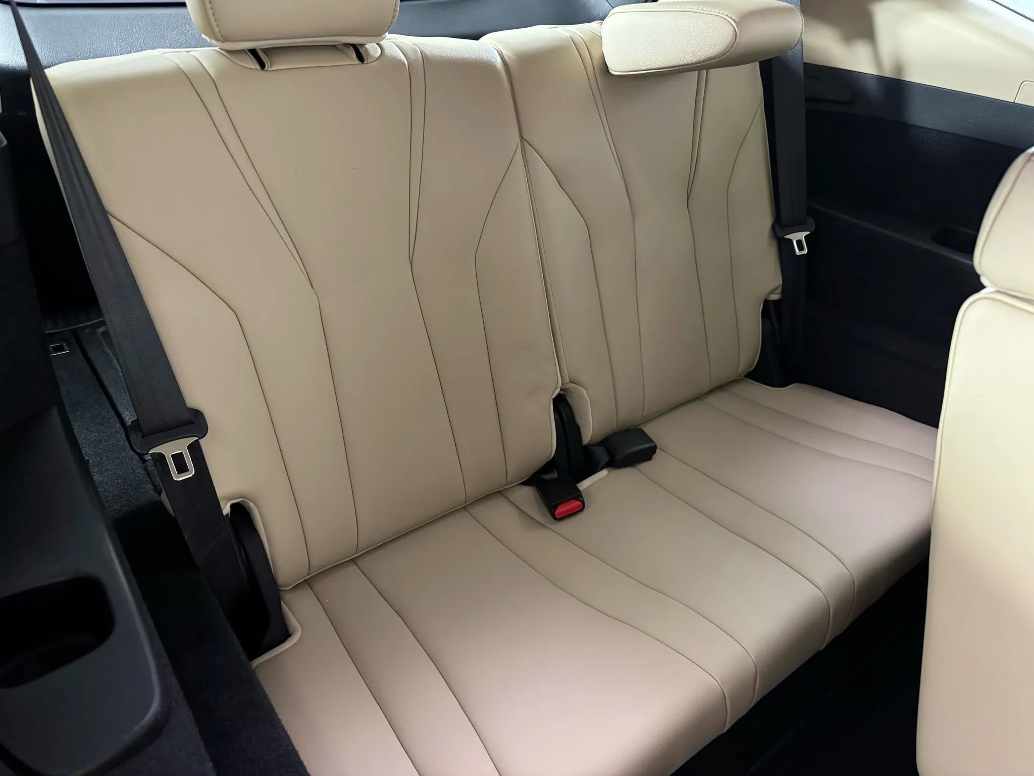 Used 2022 Acura MDX SH-AWD image 43