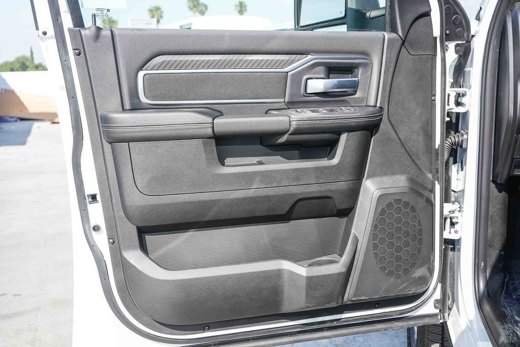 New 2026 RAM 2500 Big Horn AWD/4WD image 22