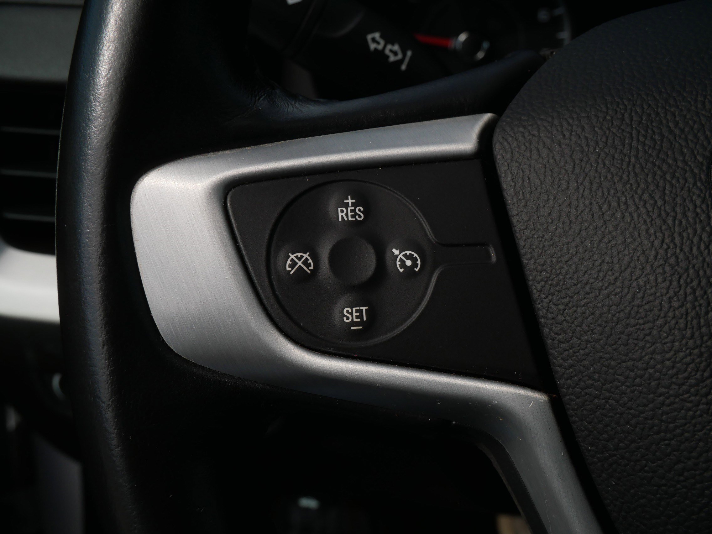 Used 2018 GMC Terrain SLE w/ Driver Convenience Package image 28