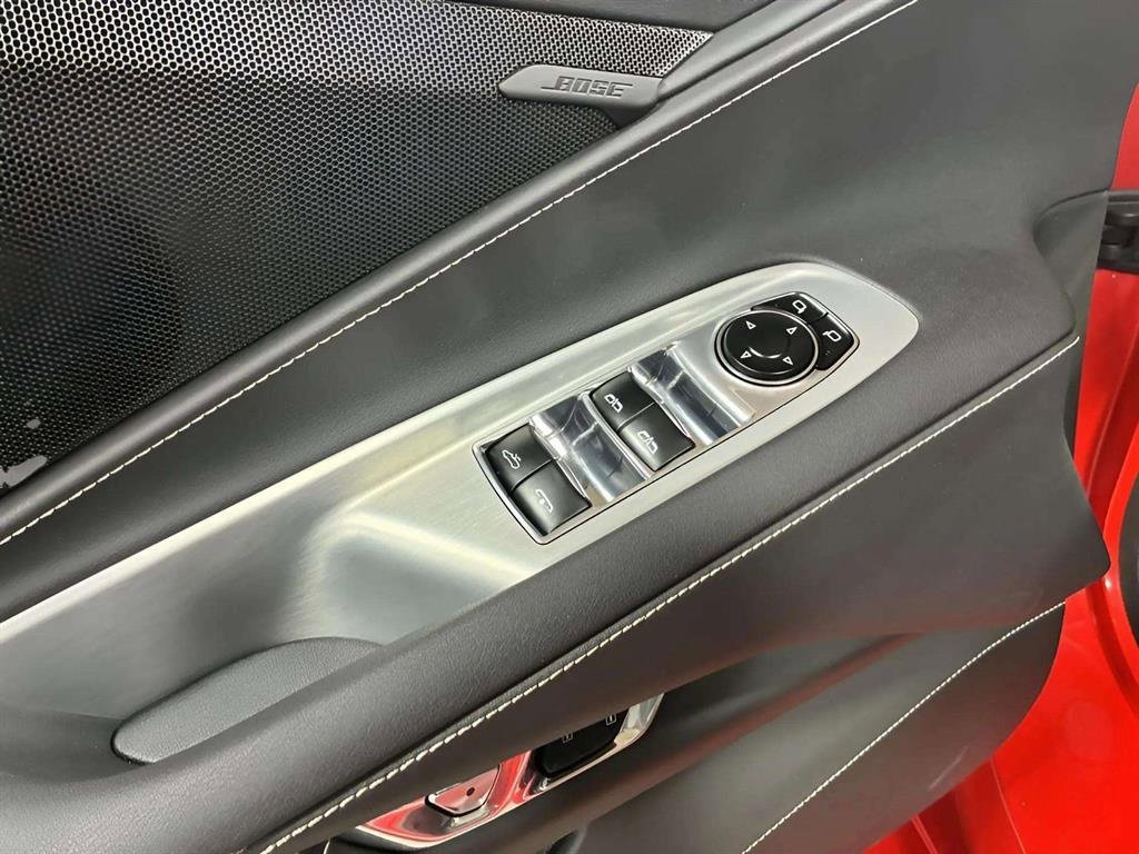 Used 2024 Chevrolet Corvette Stingray Convertible w/ Z51 Performance Package image 25