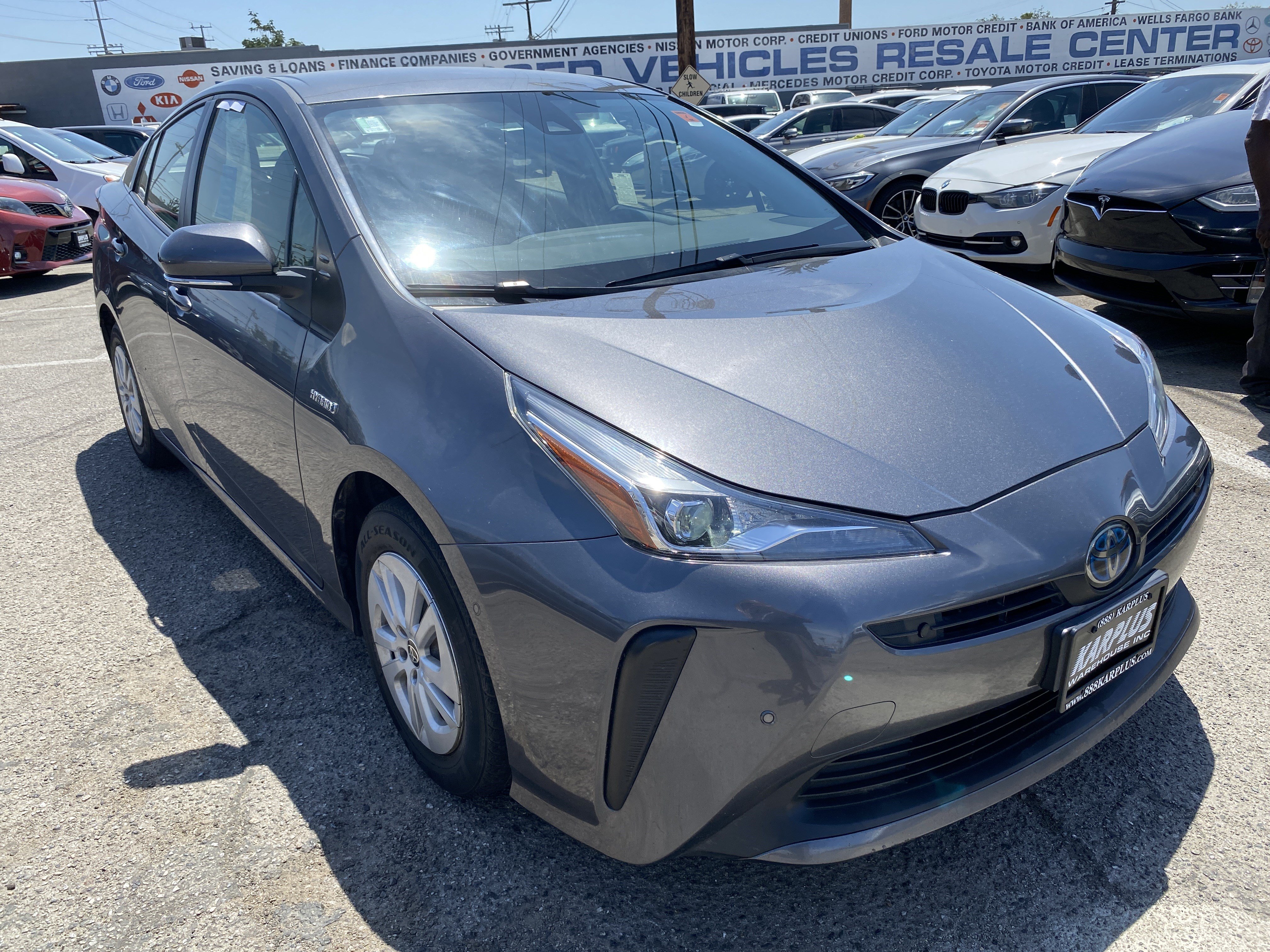 Used 2021 Toyota Prius LE FWD image 8