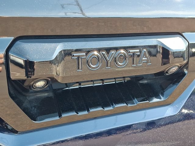 Used 2024 Toyota Tundra Platinum AWD/4WD image 30