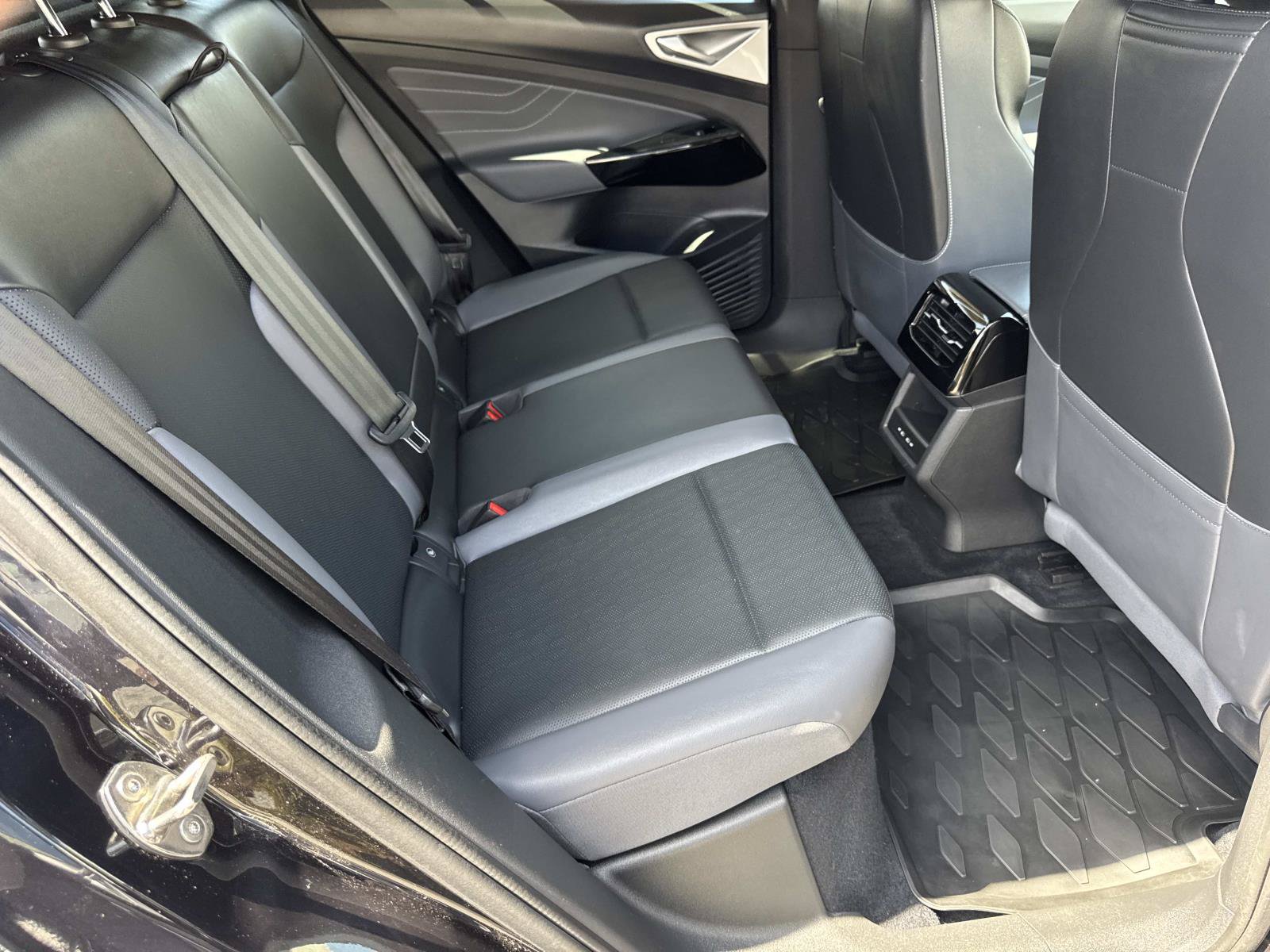 Certified 2023 Volkswagen ID.4 Pro S RWD image 32